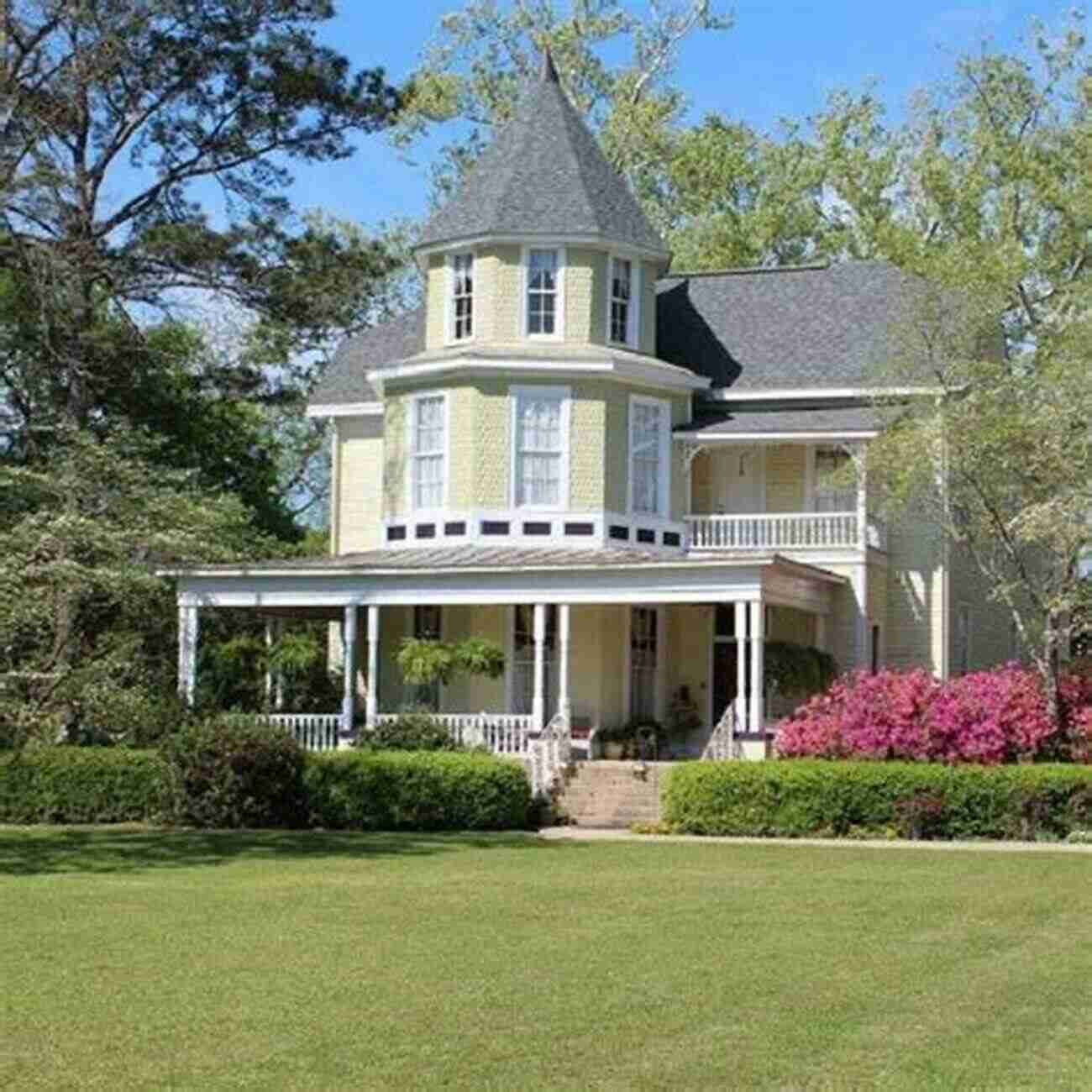 Alabama Bed And Breakfast Greater Than A Tourist Alabama USA: 50 Travel Tips From A Local (Greater Than A Tourist United States 1)