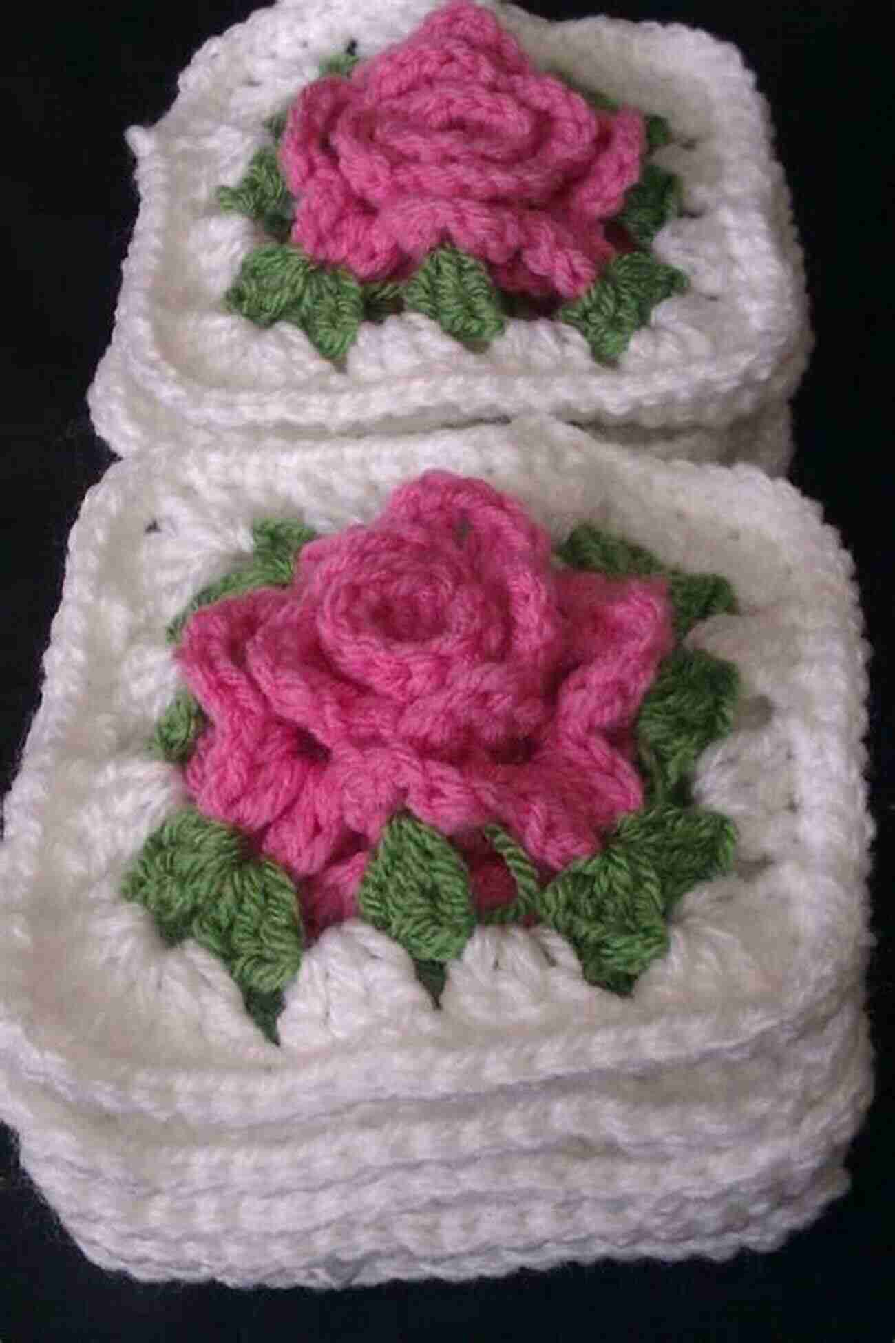 Classic Rose Crochet Pattern 20 To Crochet: Crocheted Flowers (Twenty To Make)