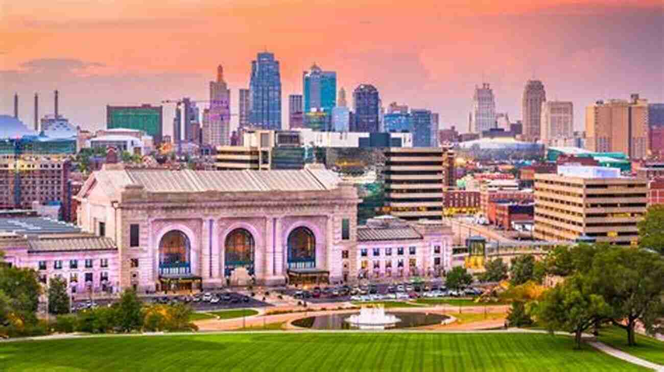 Kansas City Skyline A History Lover S Guide To Kansas City (History Guide)