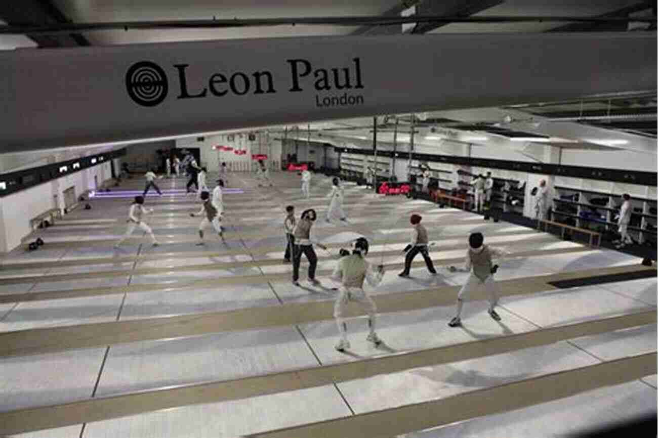 Leon Paul Fencing Centre Schools And Masters Of Fencing: From The Middle Ages To The Eighteenth Century (Dover Military History Weapons Armor)