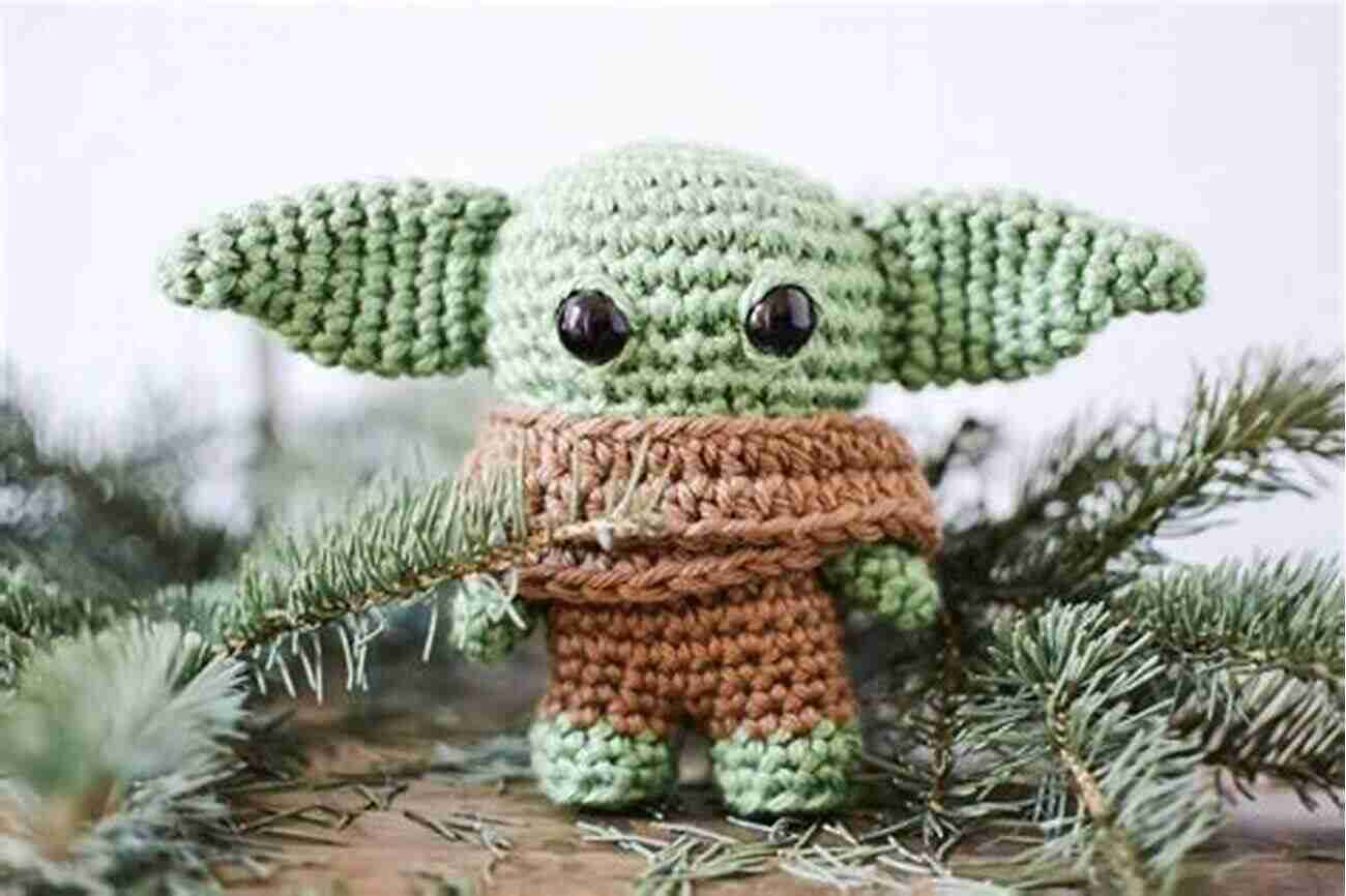 Mini Alien Pocket Amigurumi Pocket Amigurumi: 20 Mini Monsters To Crochet And Collect