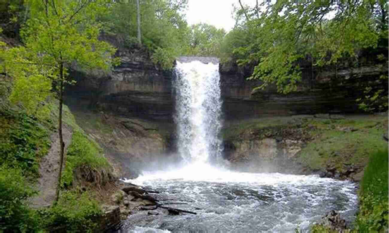 Minnehaha Falls And Creek 60 Hikes Within 60 Miles: Minneapolis And St Paul: Including Hikes In And Around The Twin Cities