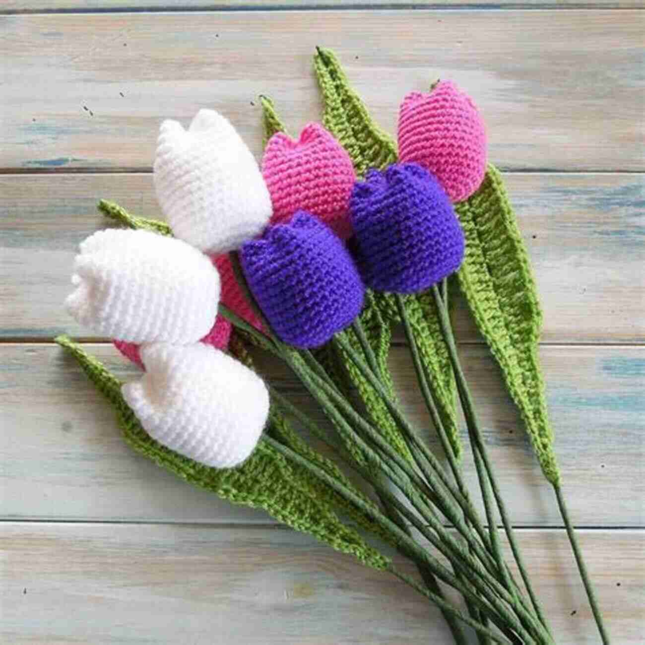 Whimsical Tulip Crochet Pattern 20 To Crochet: Crocheted Flowers (Twenty To Make)