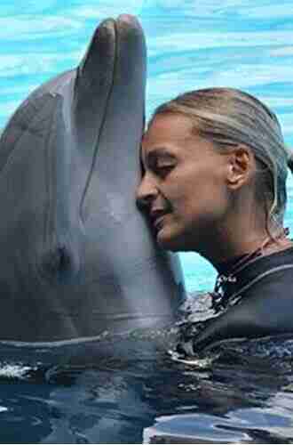 The Bottlenose Dolphin Paola Cavalieri